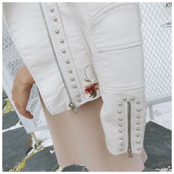 🥀 Embroidery Buttery Soft Vegan Leather Jacket - Picture 5 of 7